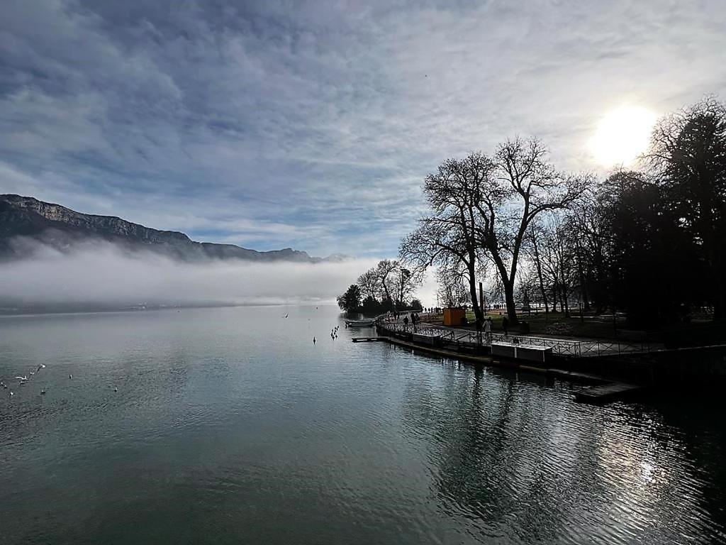 Logis Hotel Annecy Nord / Argonay Εξωτερικό φωτογραφία