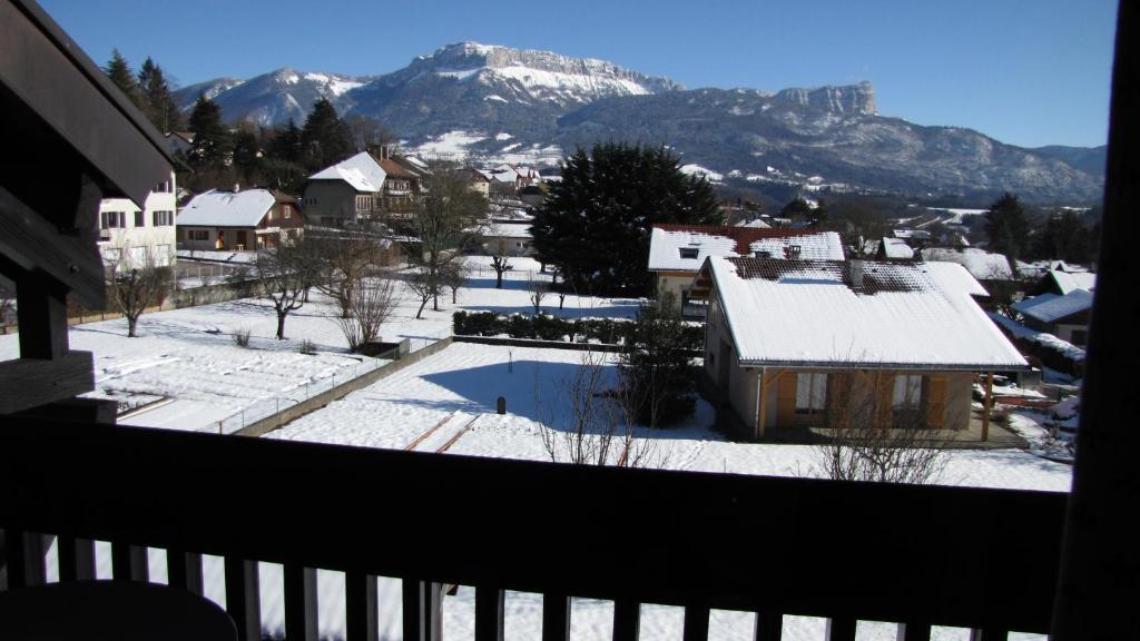 Logis Hotel Annecy Nord / Argonay Δωμάτιο φωτογραφία