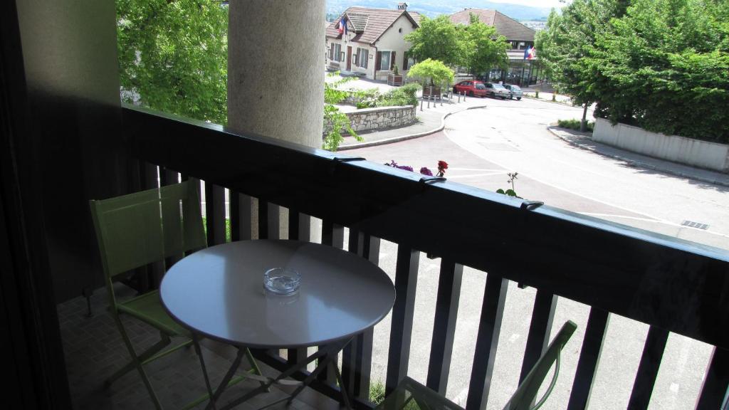 Logis Hotel Annecy Nord / Argonay Εξωτερικό φωτογραφία