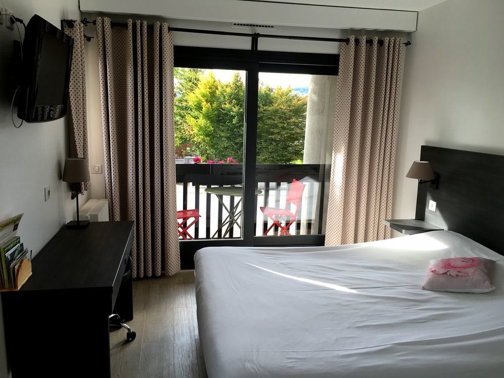 Logis Hotel Annecy Nord / Argonay Εξωτερικό φωτογραφία